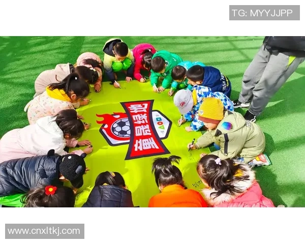 足球巨星送上新春祝福共迎佳节喜庆氛围燃爆绿茵场