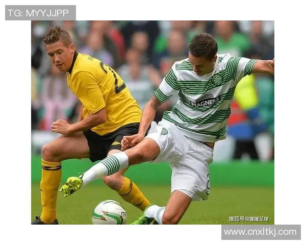 足球球星绿幕拍摄幕后揭秘展现赛场内外的真实瞬间